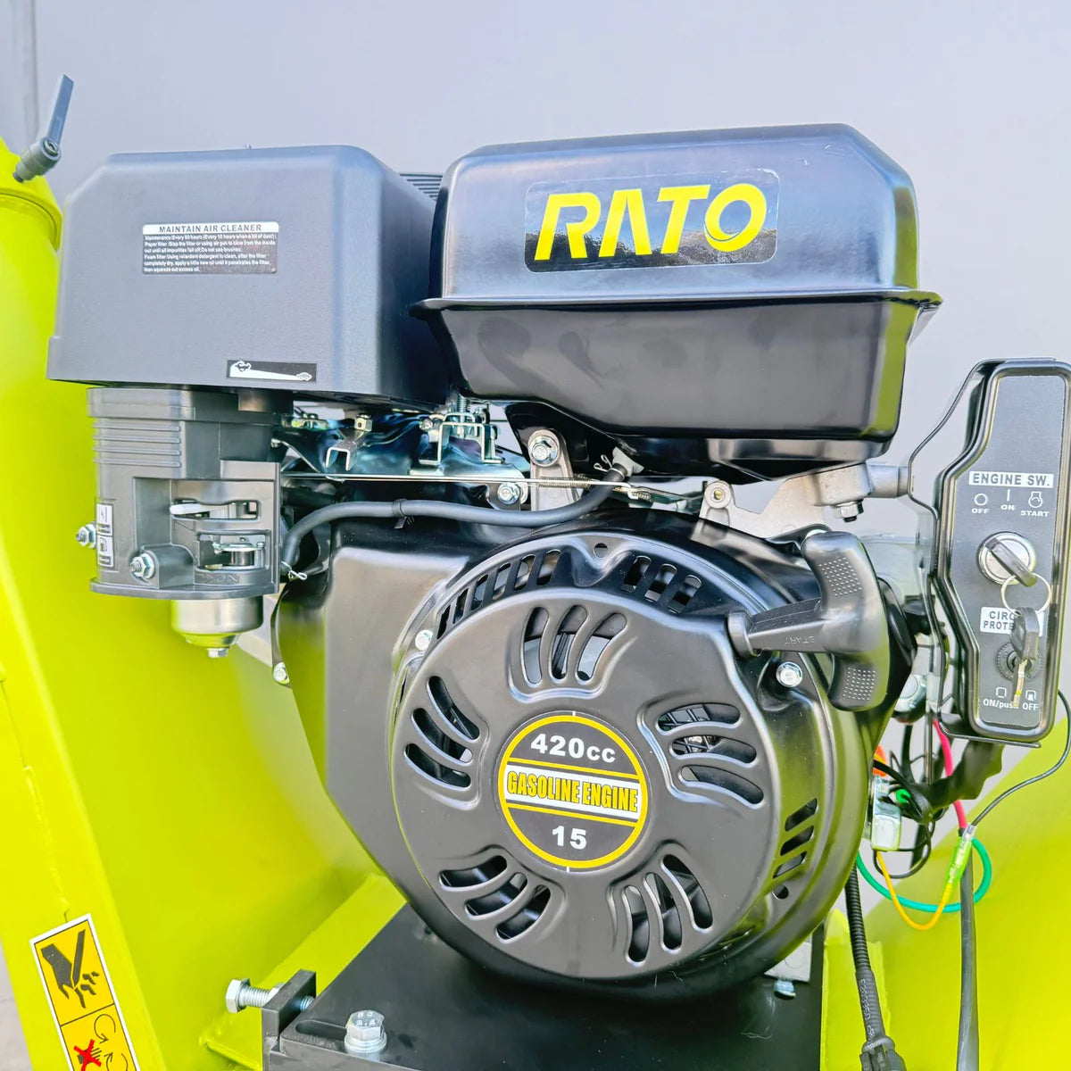 4-3/4" 15HP E-Start Wood Chipper BM11073E