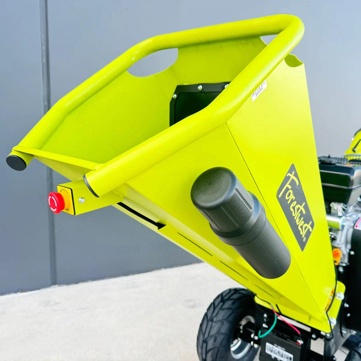 4-3/4" 15HP E-Start Wood Chipper BM11073E