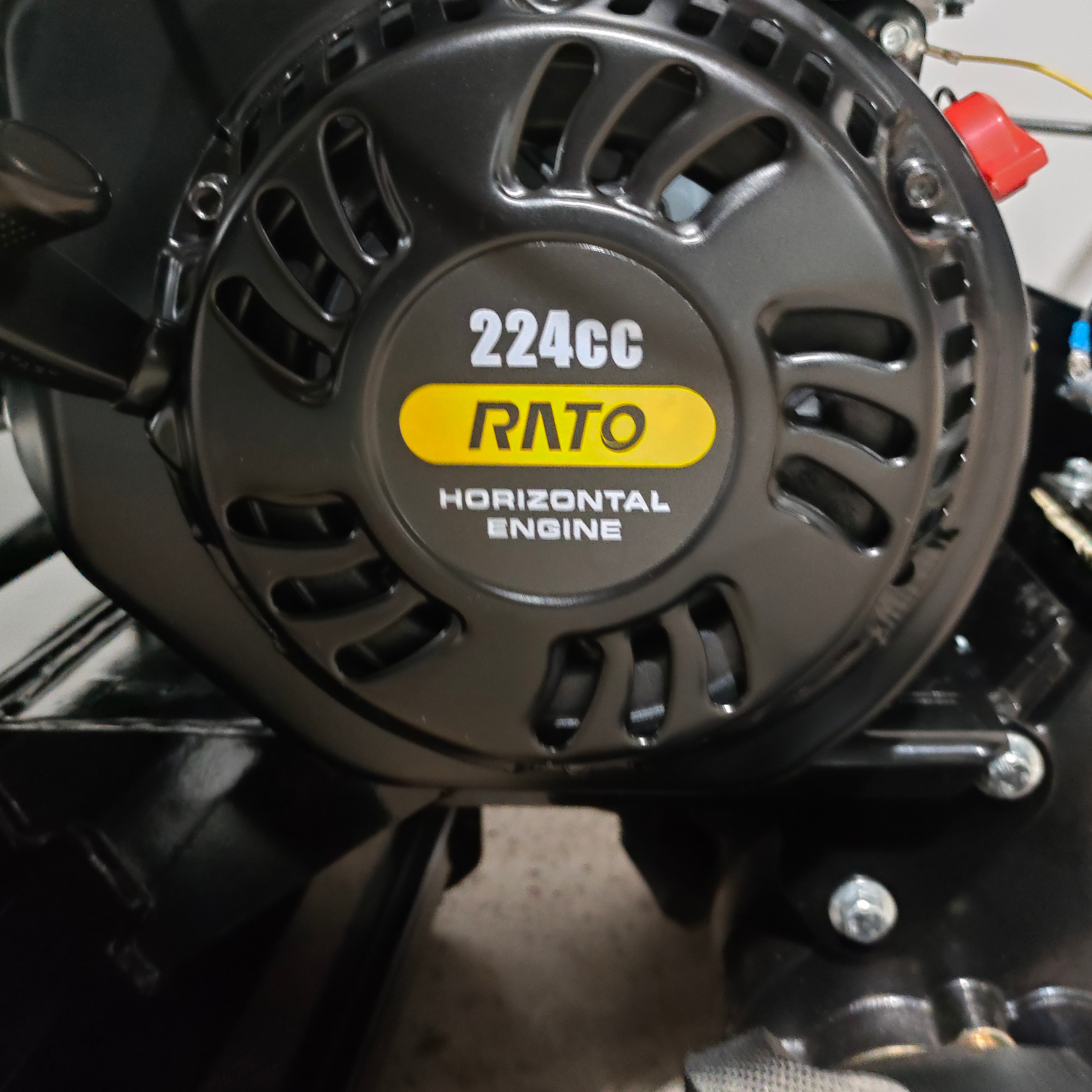 224cc 20" Self-Propelled Petrol Flail Mower BM11161